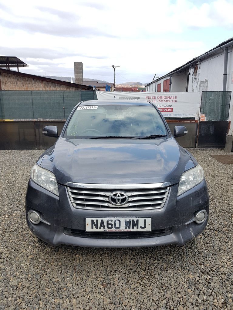 Dezmembrez Toyota RAV 4 III Facelift 2.2 Diesel