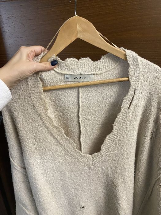 Pulover gem “rupt “ cu gauri oversize