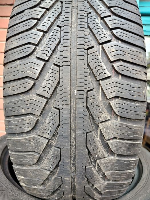 Продавам 2бр. Зимни гуми 245/45/18 Uniroyal