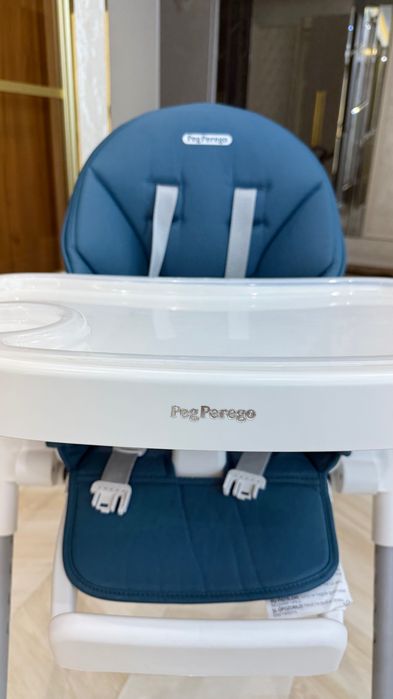 Детский стул для кормления Peg perego