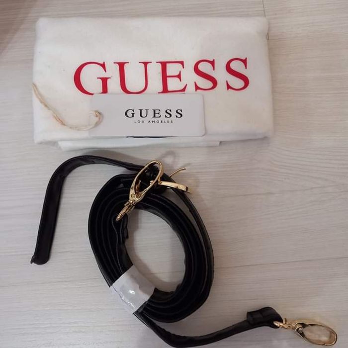 НОВА!!! Оригинална чанта GUESS