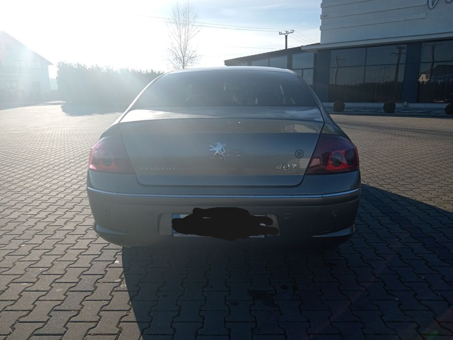 Vând pejou 407   an 2004