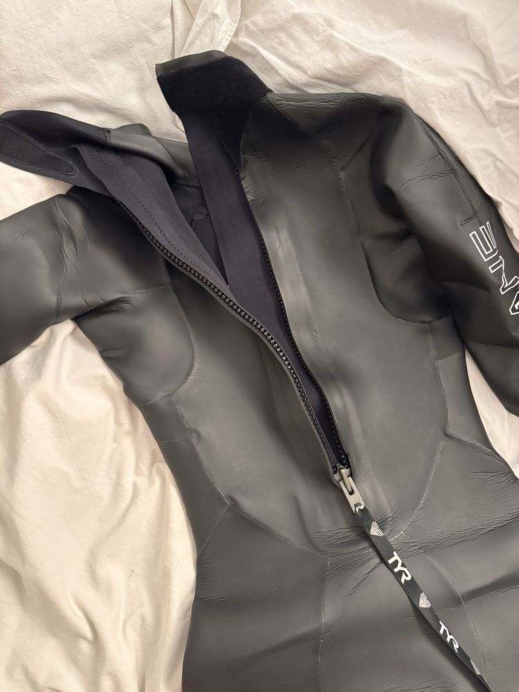 TYR Hurricane C1