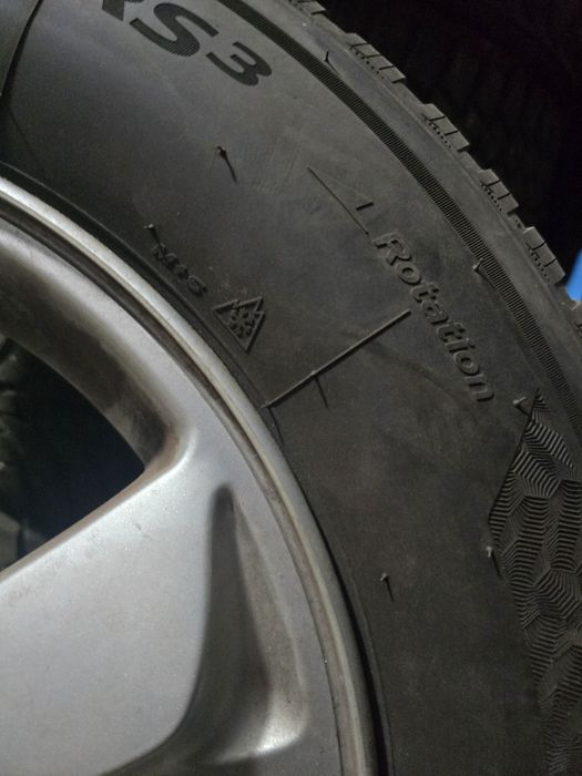 Гуми с джанти  215/70/16 за hyundai i35