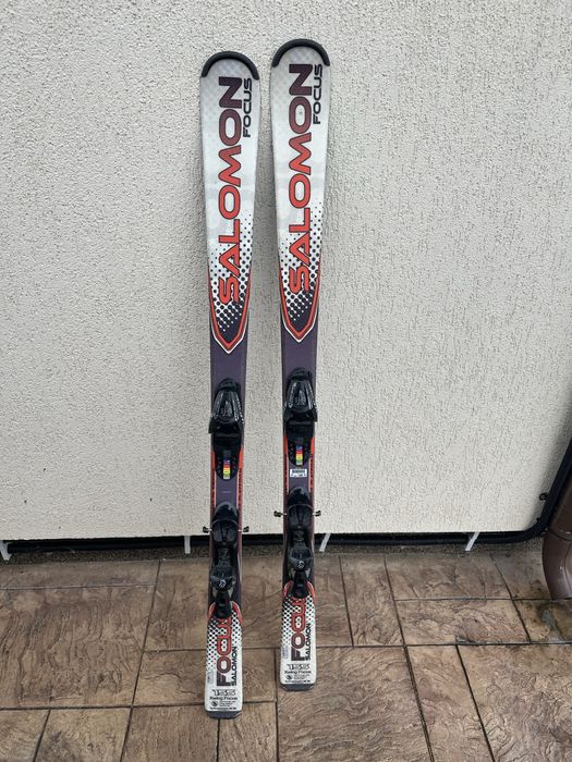 Schiuri Salomon 155 cm pregatite de sezon