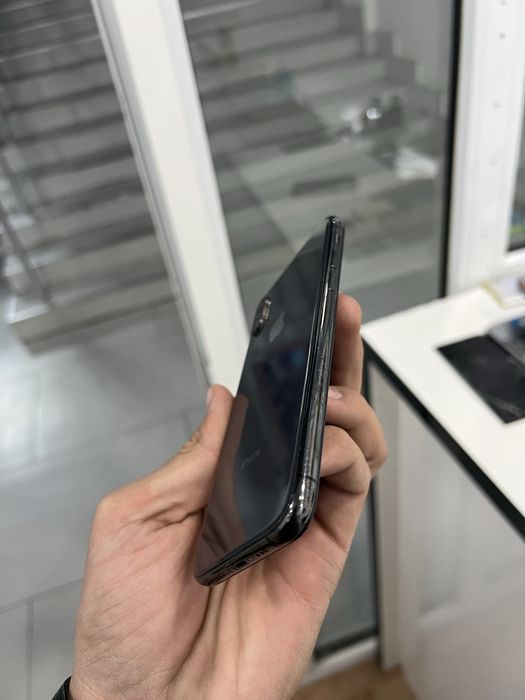 iphone xs ishlashi zur zaryad zur tutadi