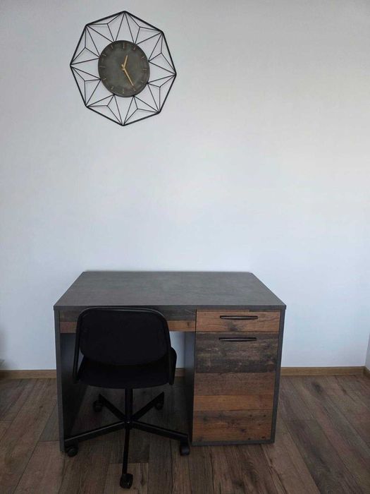 Apartament 2 camere semidecomandat - prima inchiriere - Piata Minis