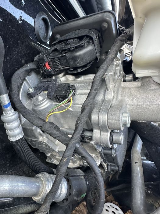 Pompa frana / Pompa ABS Porsche Cayenne 9Y : 9Y0614105P