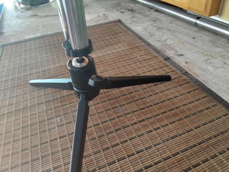 Оригинална растягаща се немска стойка за камери и фотоапарати