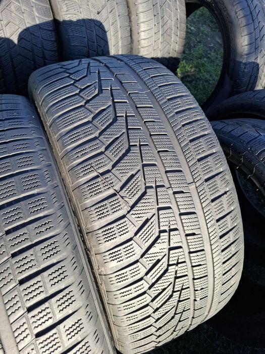 Vand 1 sau 2 anvelope 285 45 21 hankook de iarna dot 2020
