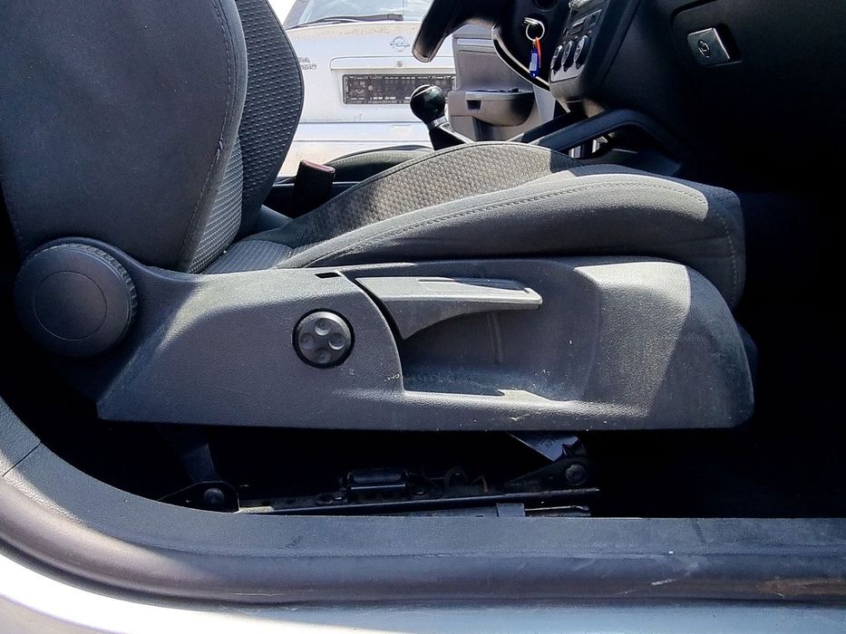 Scaun dreapta fata Volkswagen Jetta 3  (1K2) [Fabr 2005-2010] 1.9 TDI