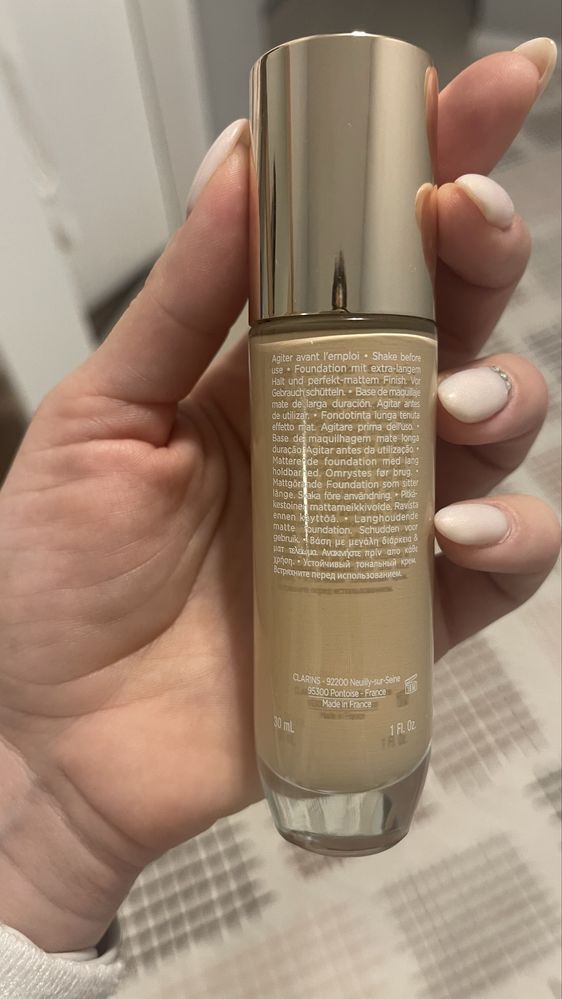 Фон дьо тен Clarins Skin Illusion 108.3