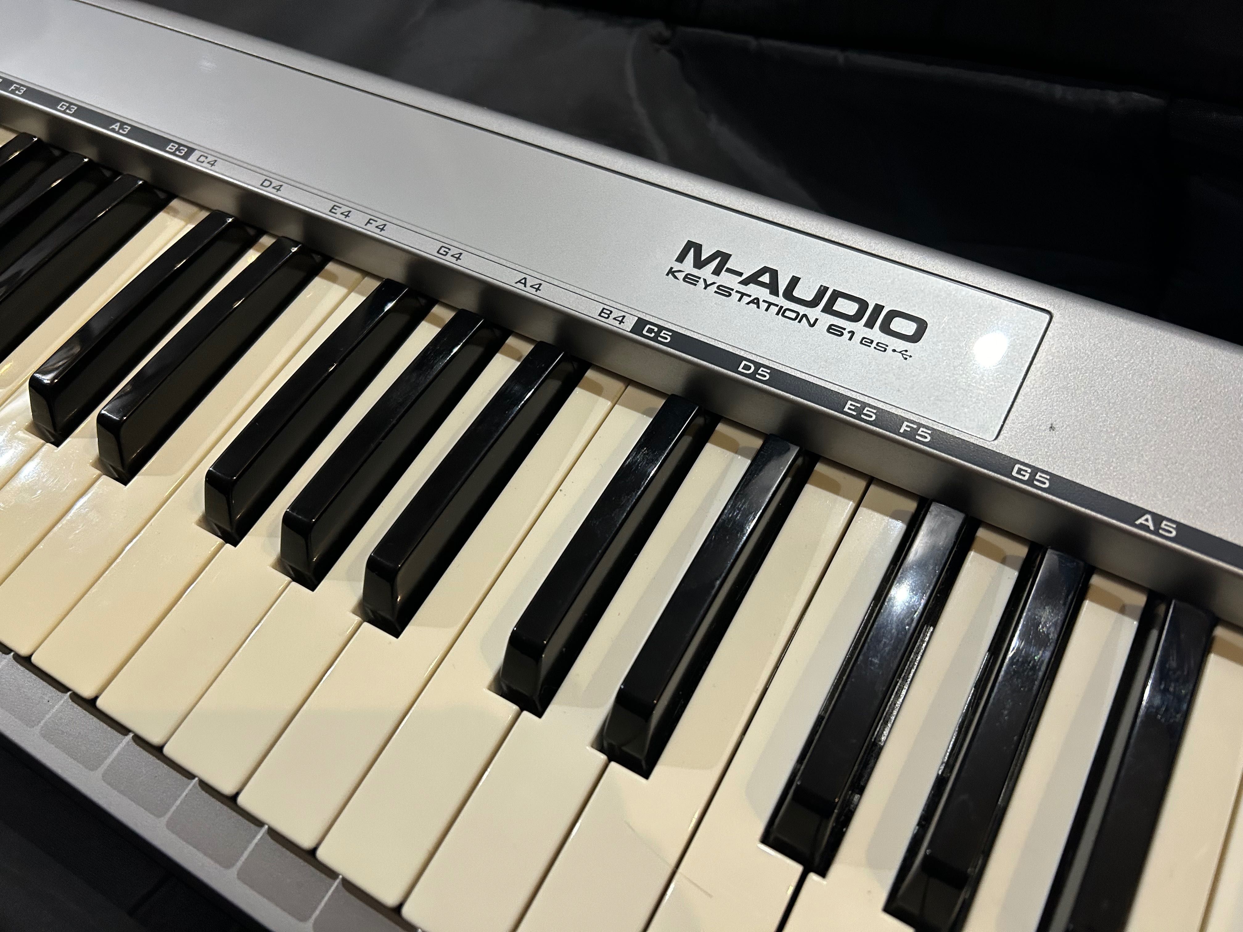 MIDI-клавиатура M-Audio Keystation 61es