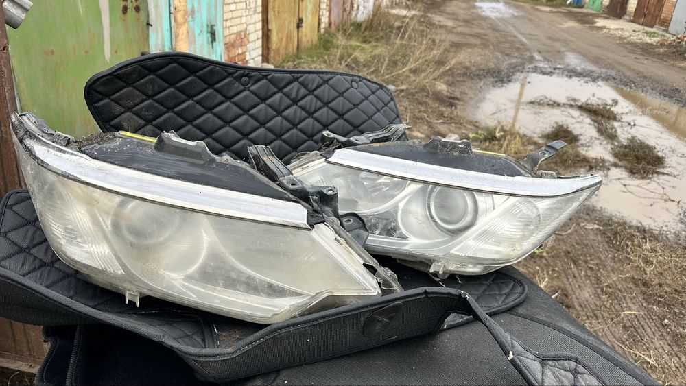 Продам фары от камри 55 европец