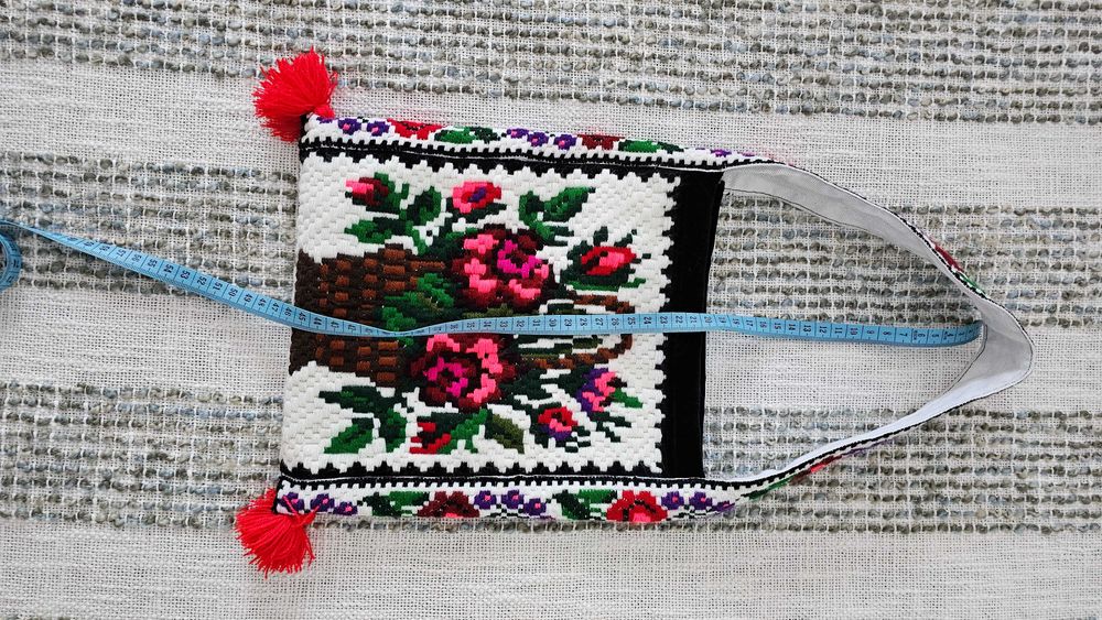 Traistă tradițională realizată manual, hand made