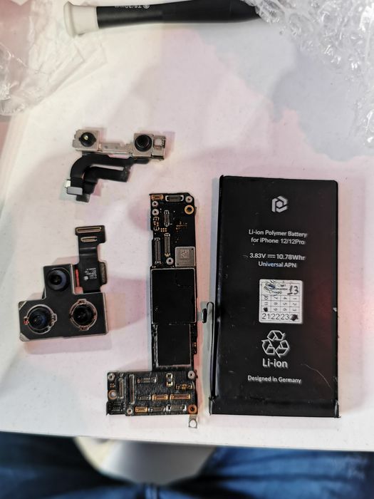 Части за айфон 12 про