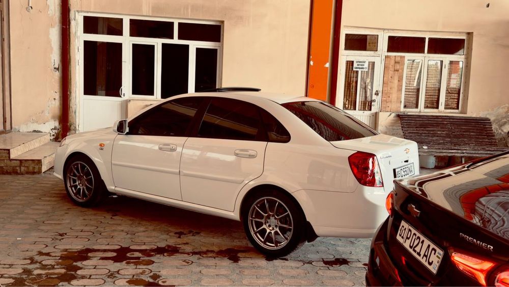 Diska Forged ideal holatda R17 boltlari bilan Dostavka Uzb