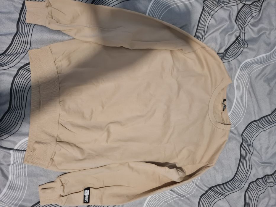 Bluza crem mărimea M