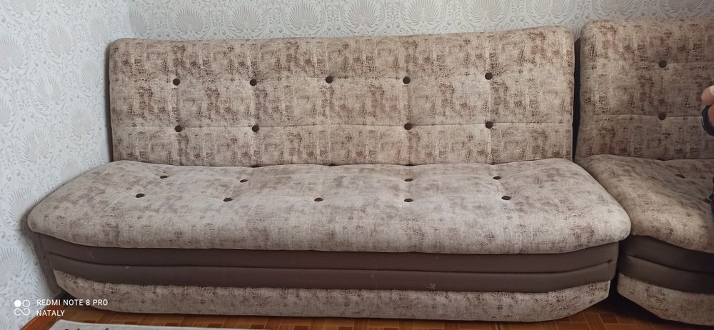 Продам диван и 2 кресла