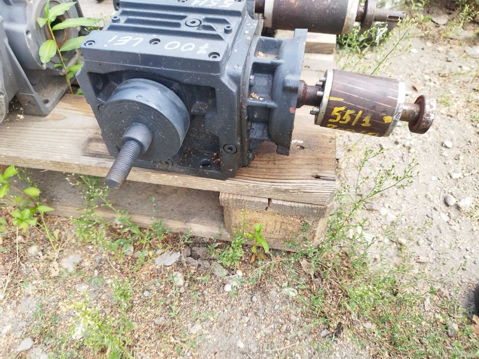 Reductor raport 55/1 melcat oțel