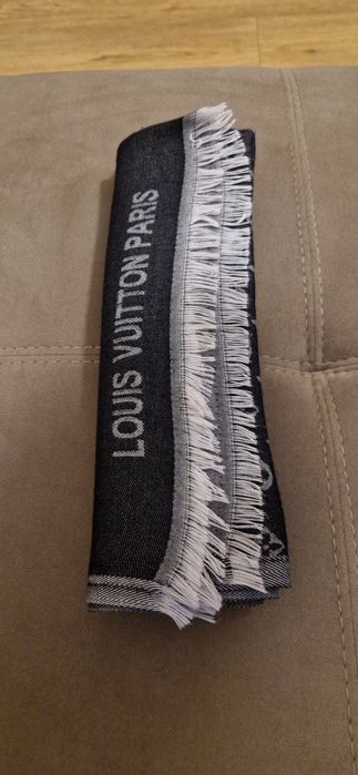 Дамски пролетен шал