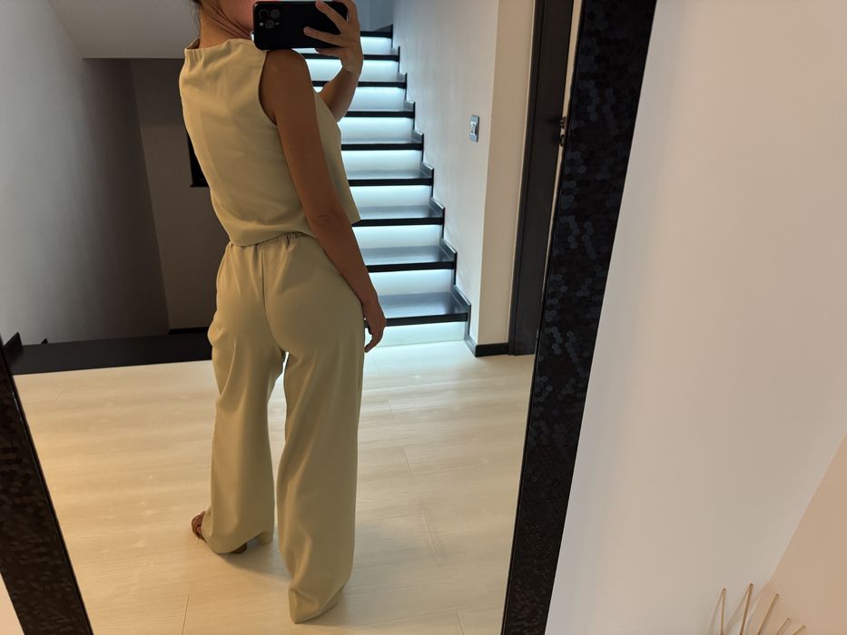 Compleu din doua piese gri