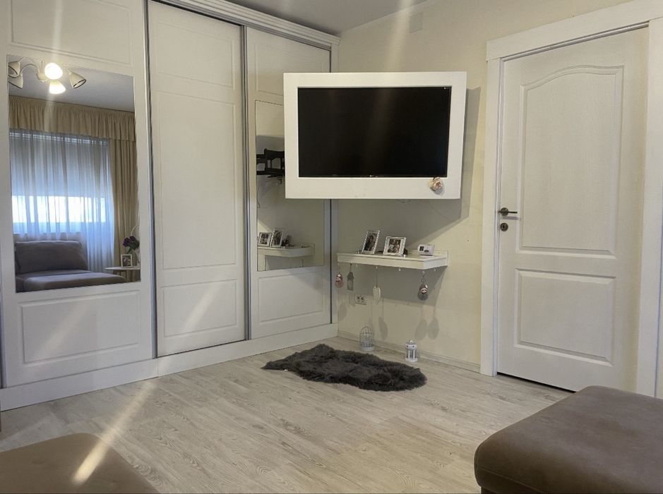 Apartament 3 camere mobilat