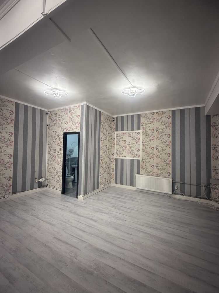 Vand spatiu comercial Rm Valcea