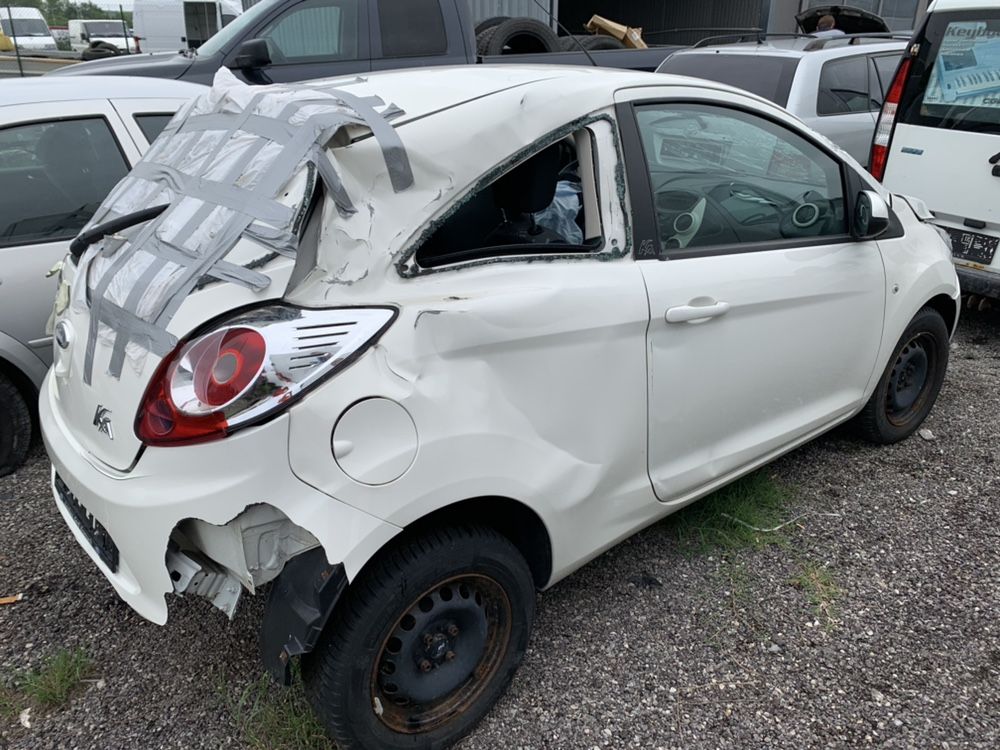 НА ЧАСТИ! Ford KA 1.2 i 69 кс. бял като нова 2013 г. 2 бр.