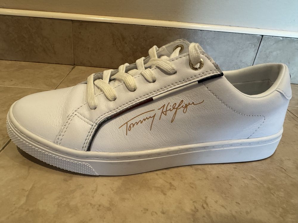 Обувки Tommy Hilfiger