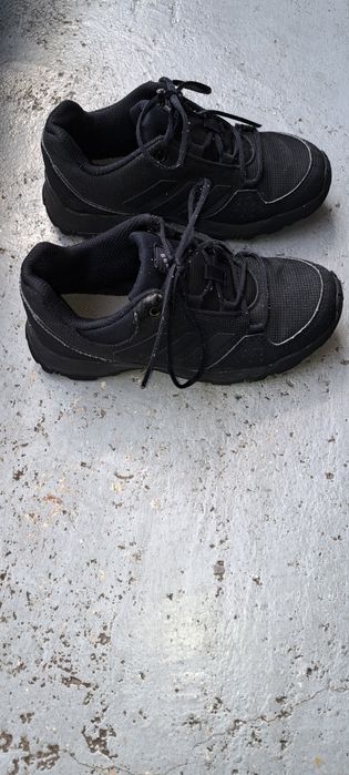 Маратонки и обувки