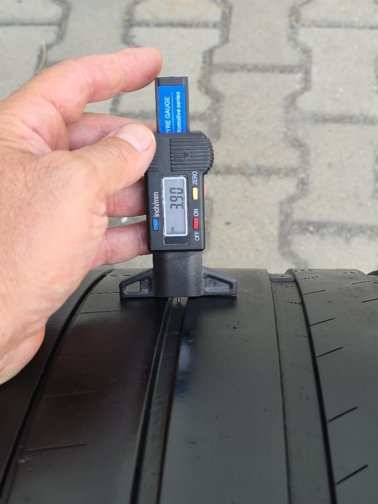 325 35 22 Michelin