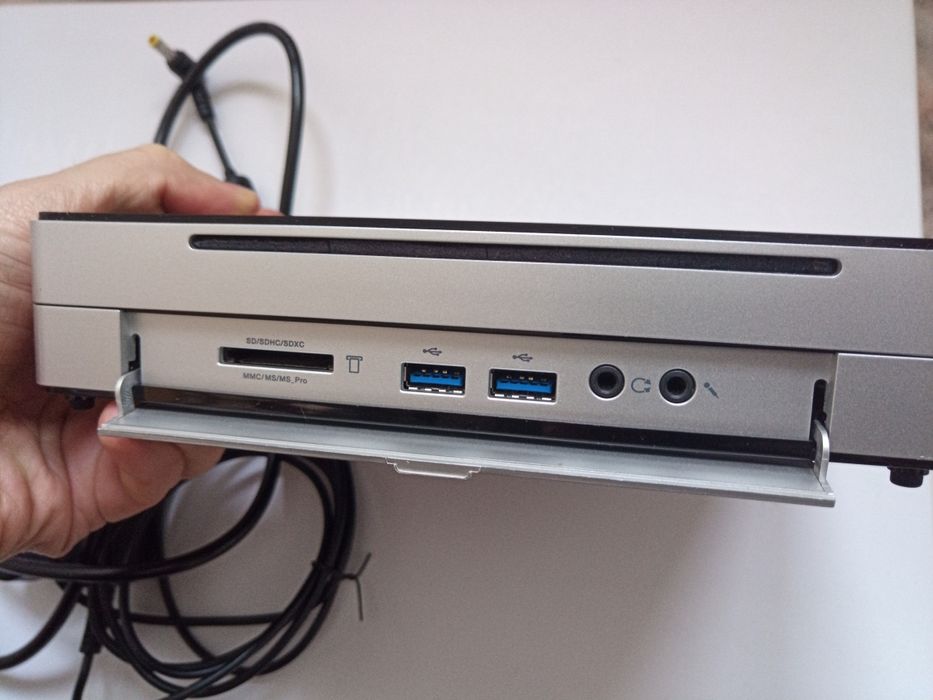Mini PC cu DVD Lenovo Q190