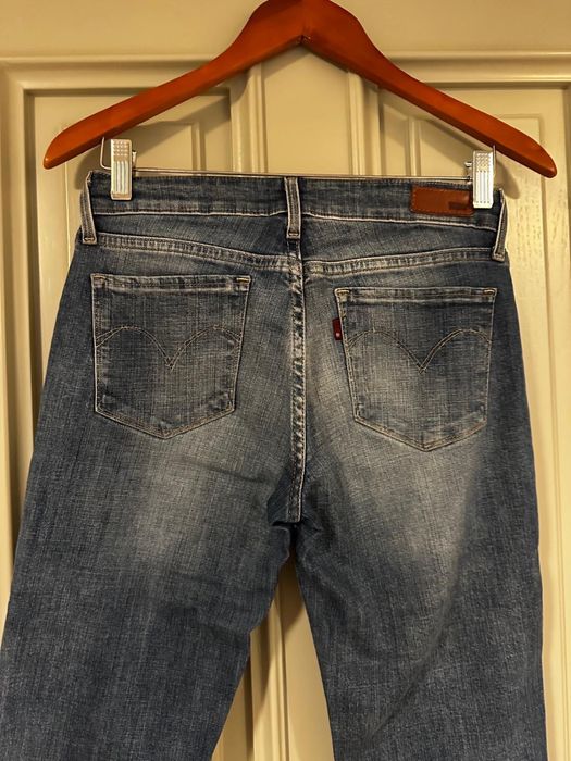 Blugi Diesel “Demi Curve”