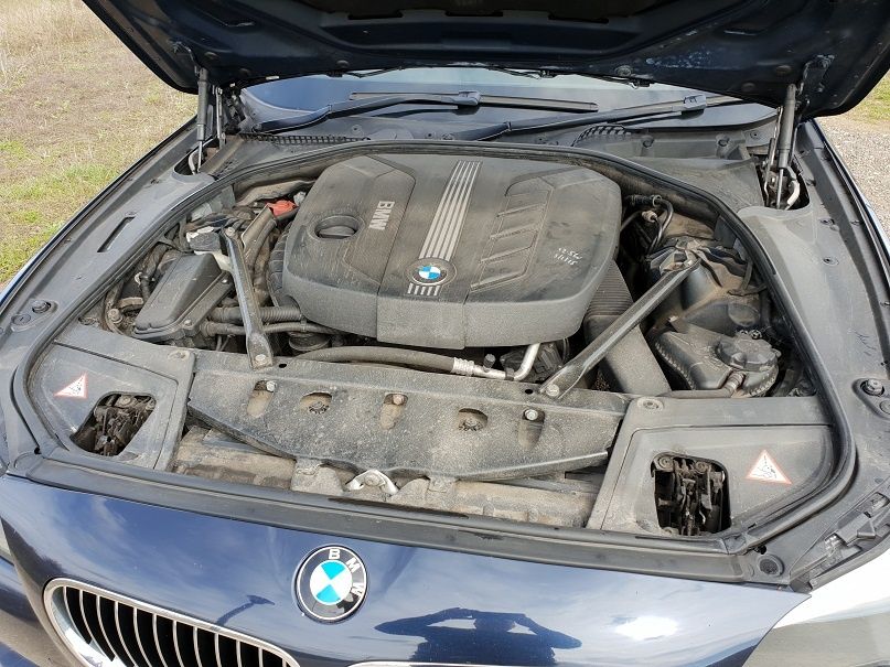 Motor,far,tragar,radiatoare,aripa,bara,usa,geam bmw f10,520d,2012