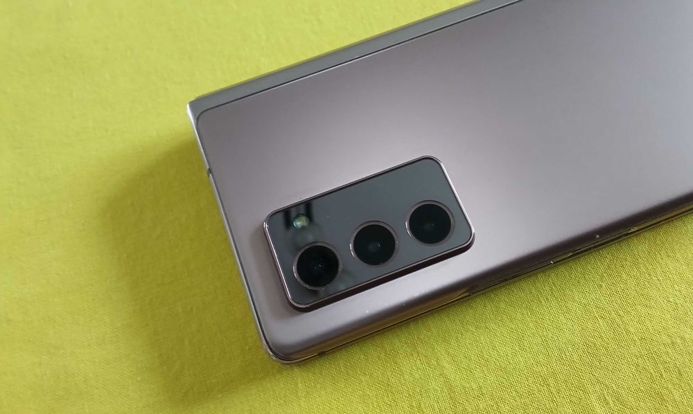 Samsung Galaxy Fold2 ecran mare defect