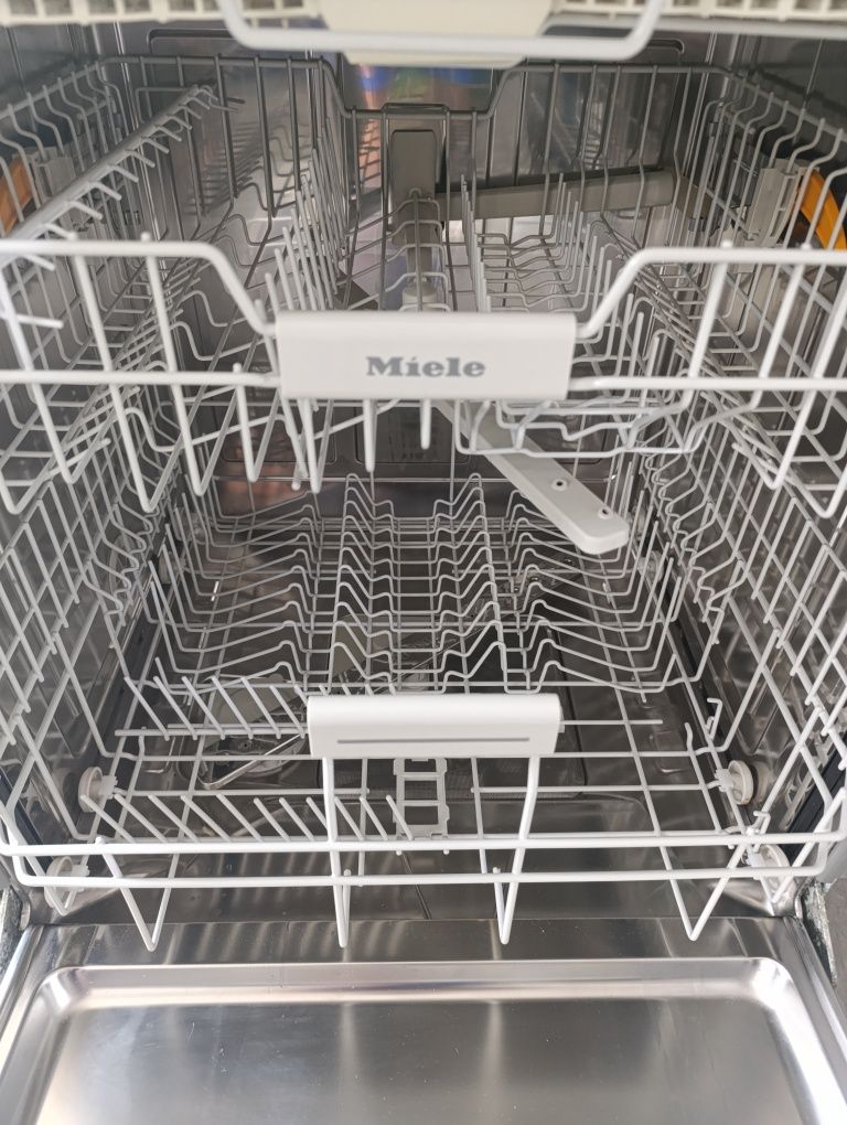 Съдомиялна Miele XXL