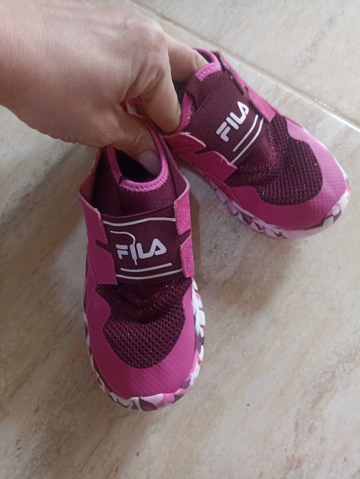 Adidasi FILA NR.28