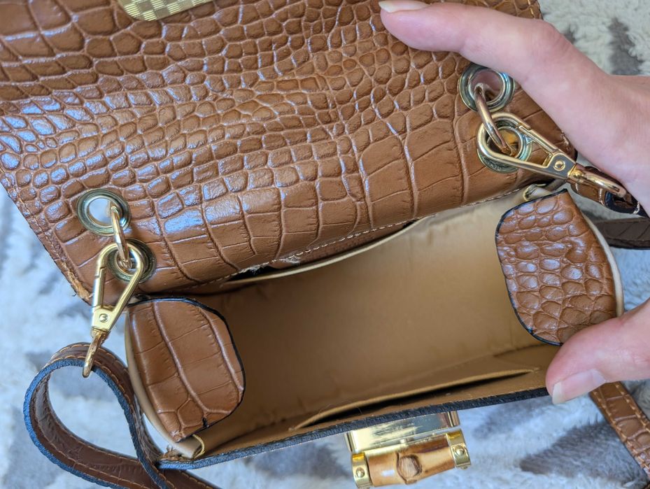 Geanta crossbody piele cu maner bambus si aspect piele de crocodil