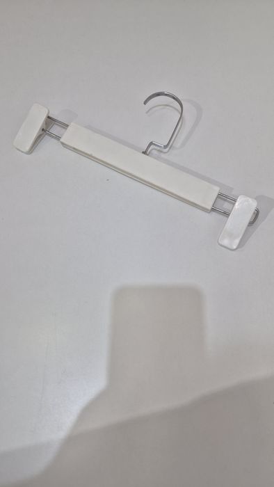 Вешалки для одежды