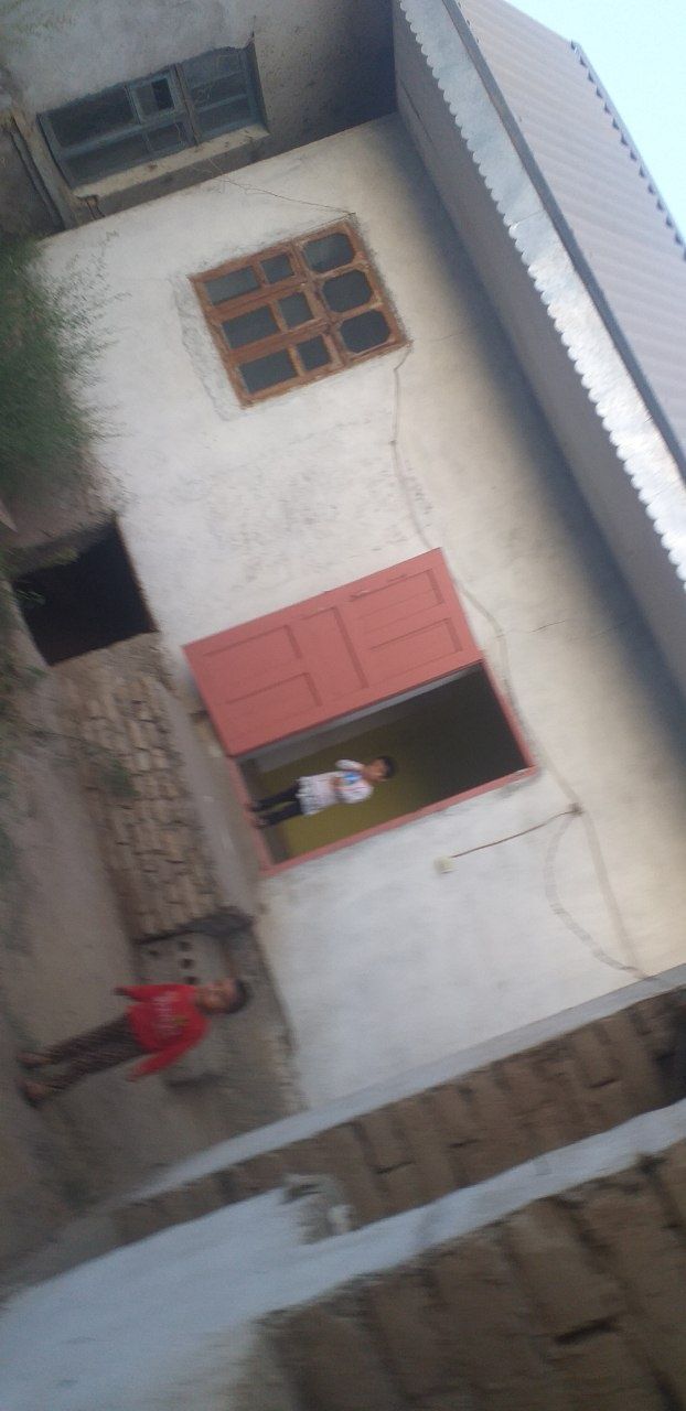 Уй сотилади срочно