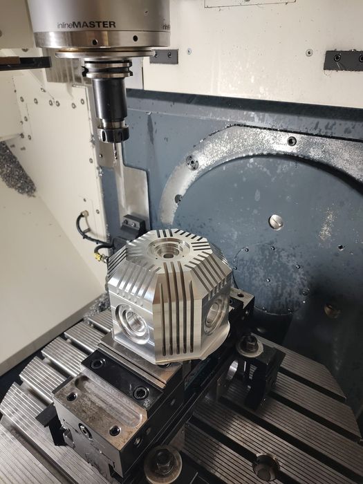 Programare CNC 3-4 si 5 Axe , Proiectare CAD - CAM