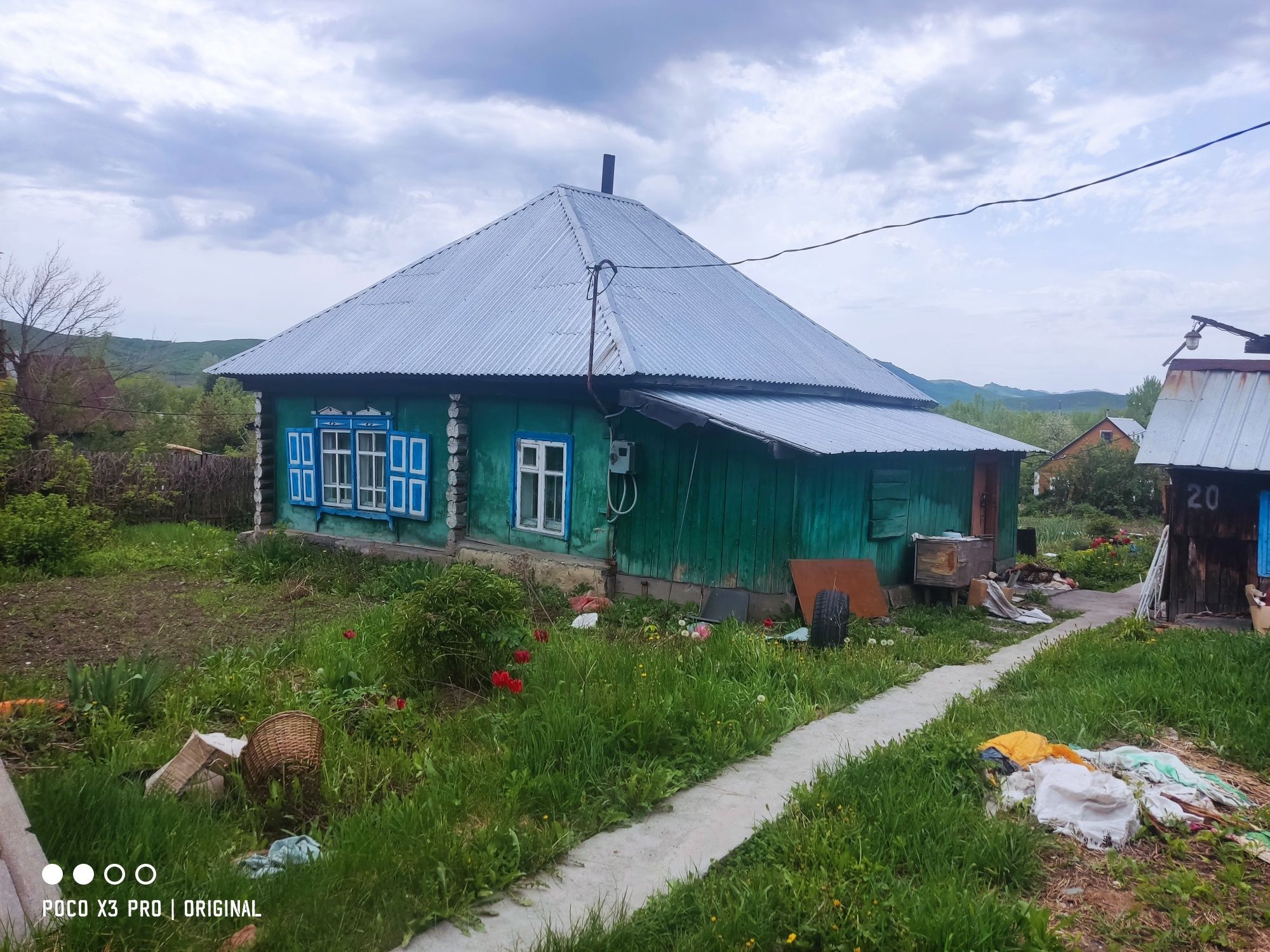 Продам дачу площадью 0,082 га (баня, 4 сарая, и т.д. в описании.)