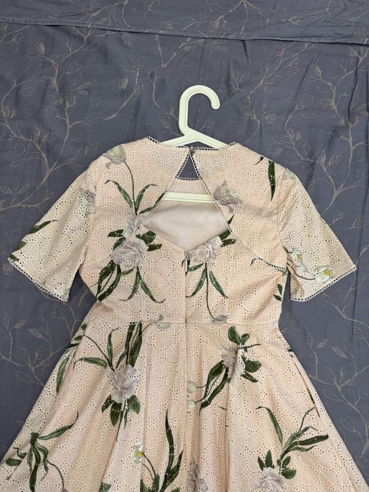 Рокля Ted Baker размер 3 (М/L)
