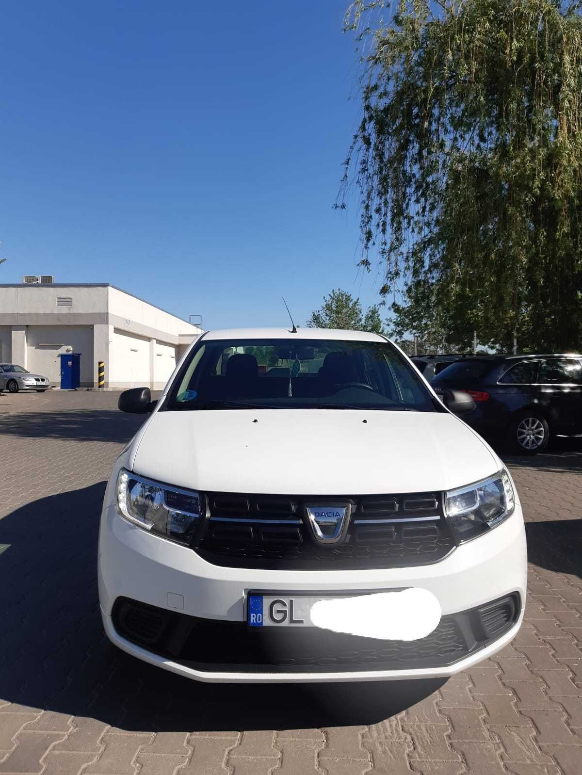 Vând Dacia Logan