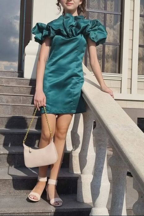 Платье вечернее. Атласное. На рост 150см