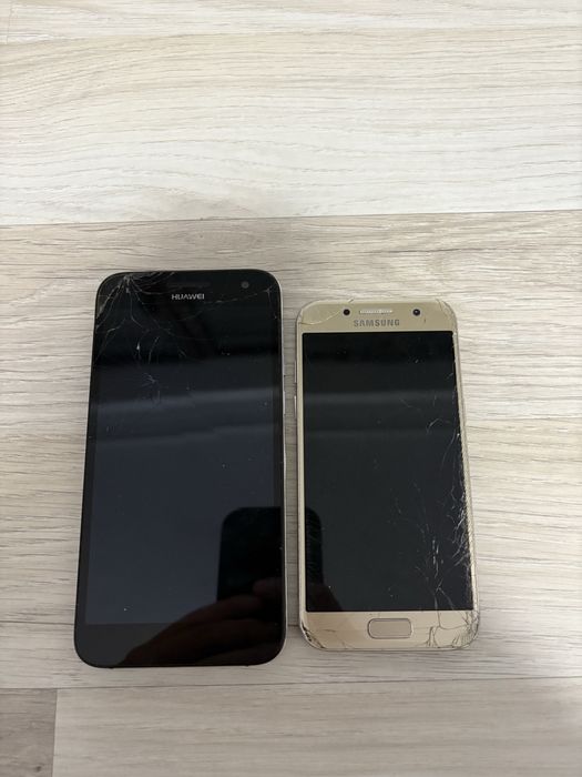 Телефони за части