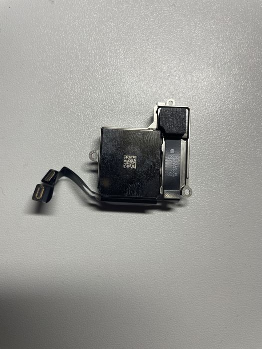 Camera iPhone 15 originala