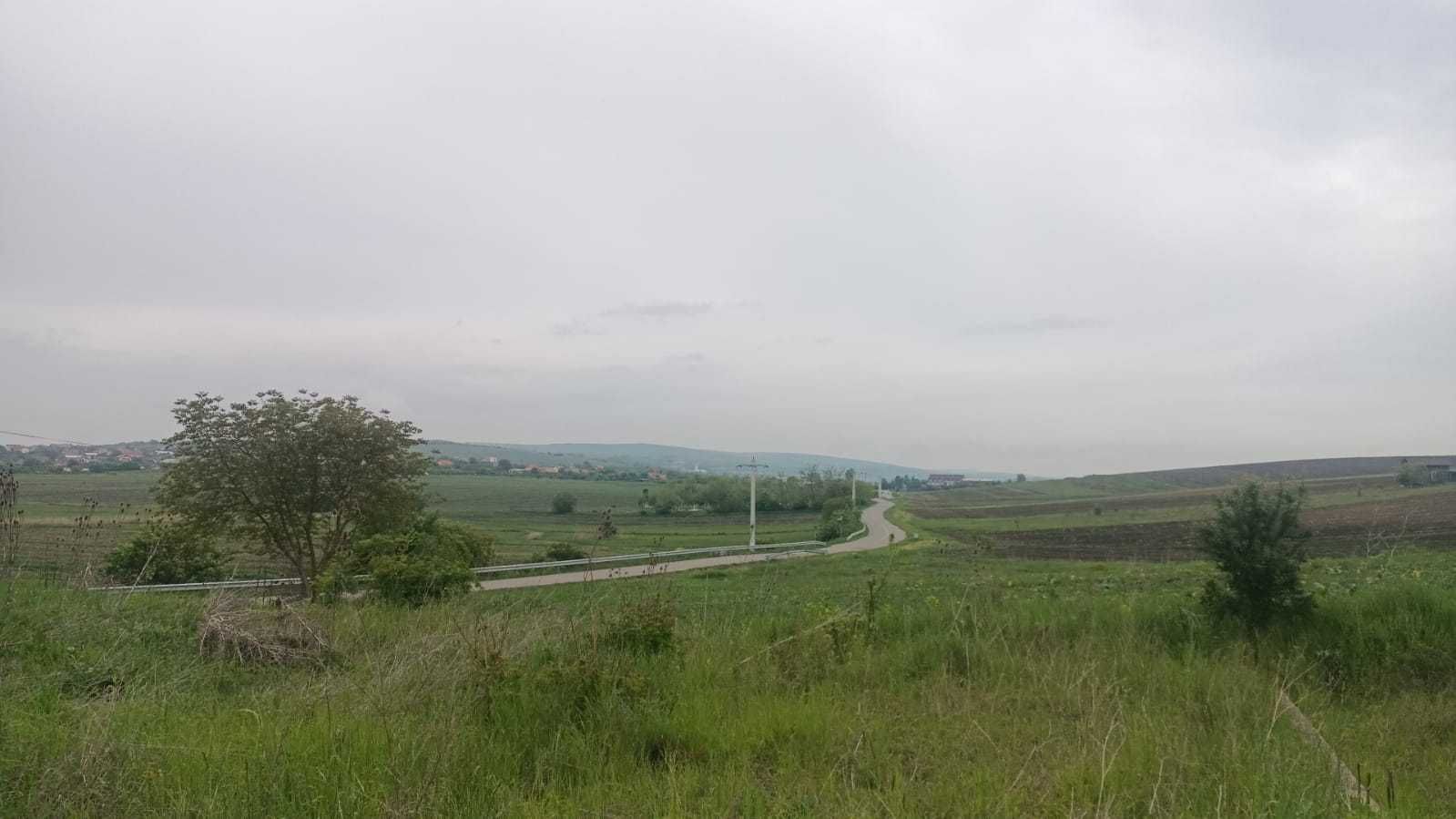 Tureni E60 Teren constructii Intravilan autorizatie max pana la 3 case