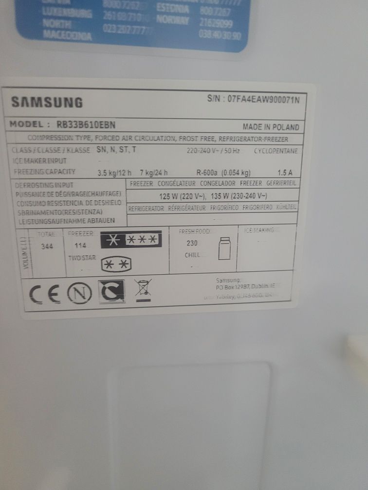 Vand frigider Samsung